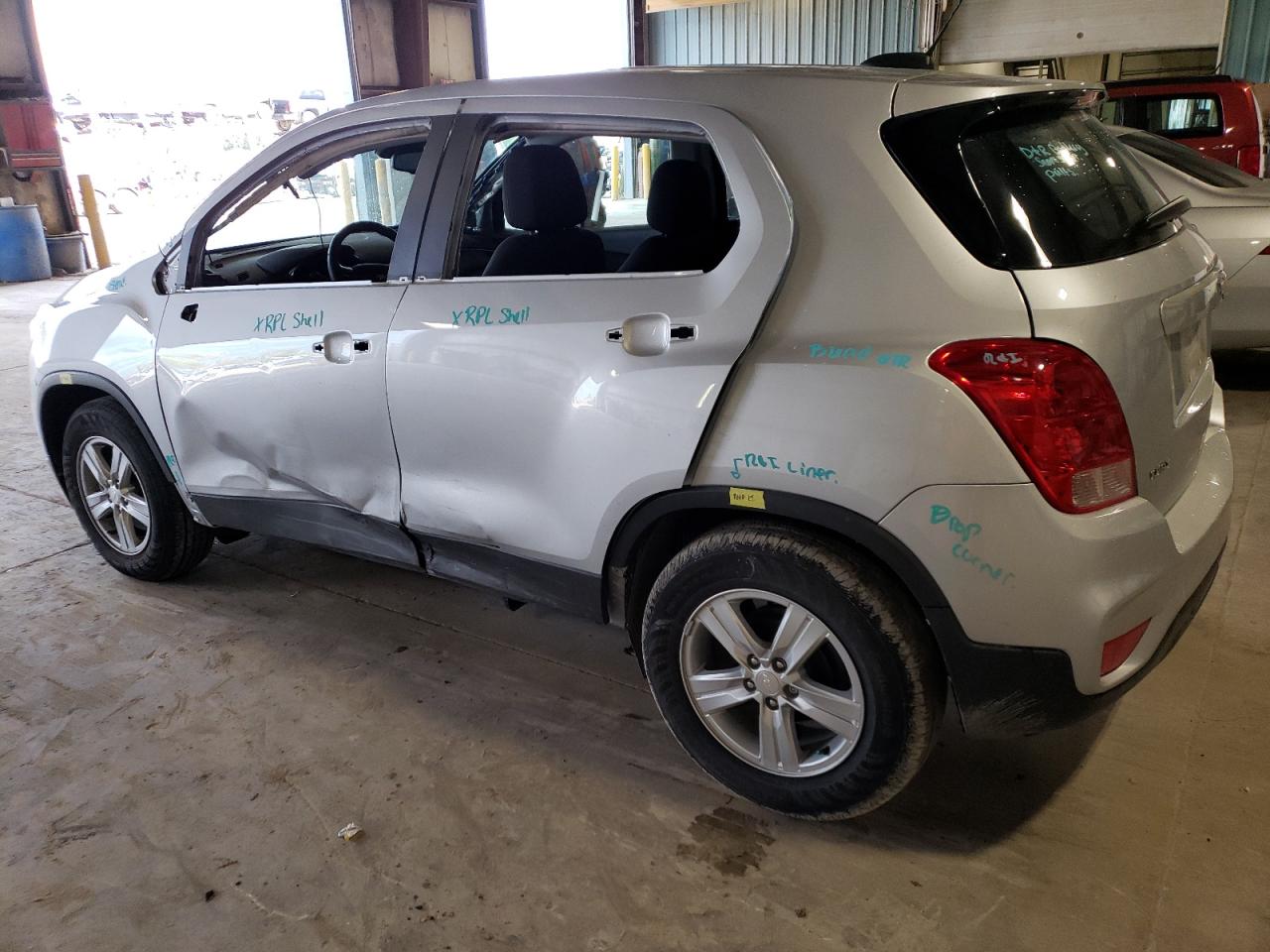 Изображение 2 2019 CHEVROLET TRAX LS 2019 с VIN 3GNCJKSB3KL373566