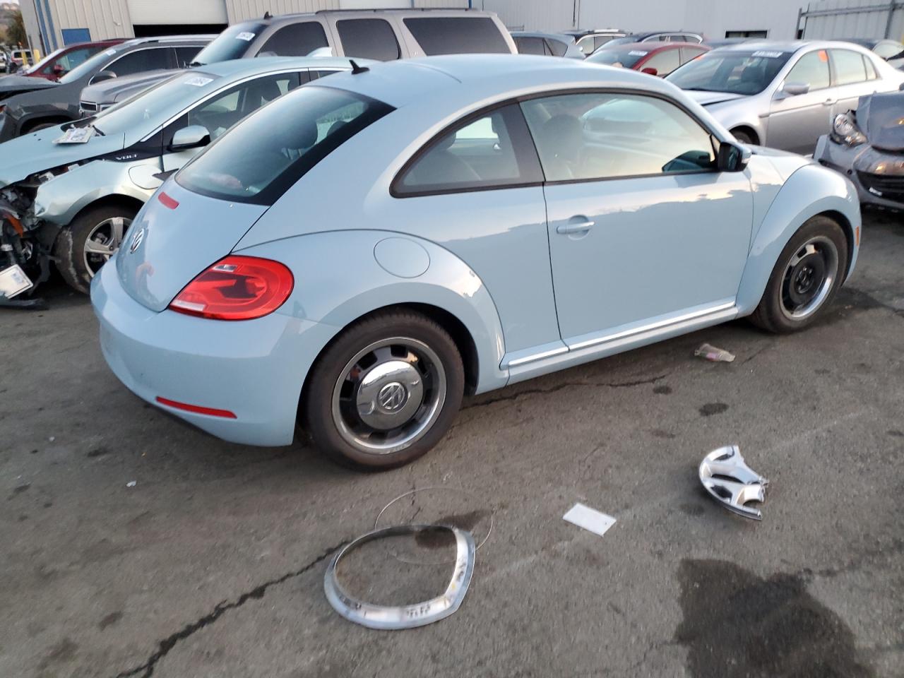 Image 3 of 2013 VOLKSWAGEN BEETLE  2013 with VIN 3VWHP7AT3DM634032