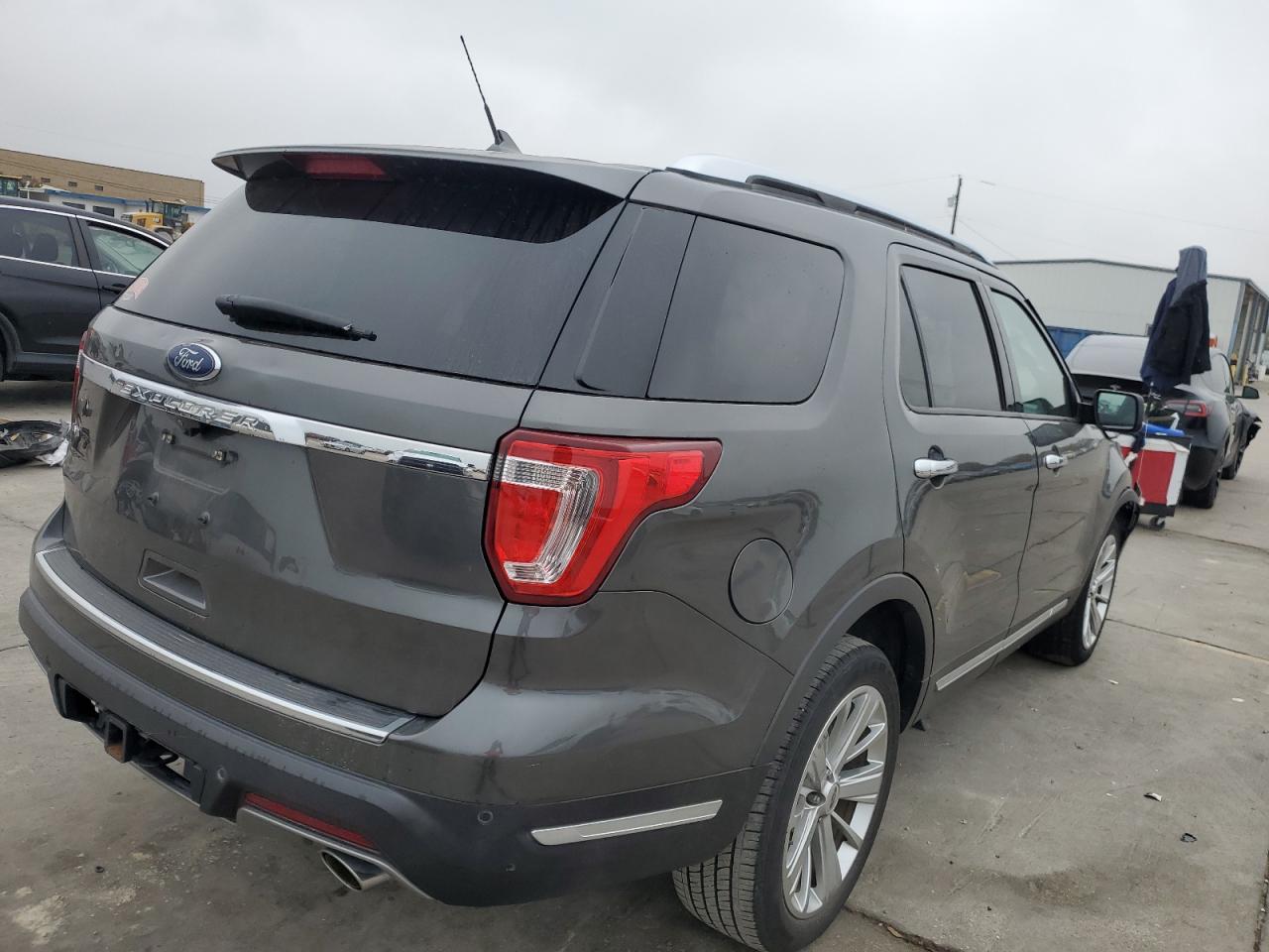 Изображение 3 2019 FORD EXPLORER LIMITED 2019 с VIN 1FM5K7F88KGA97377