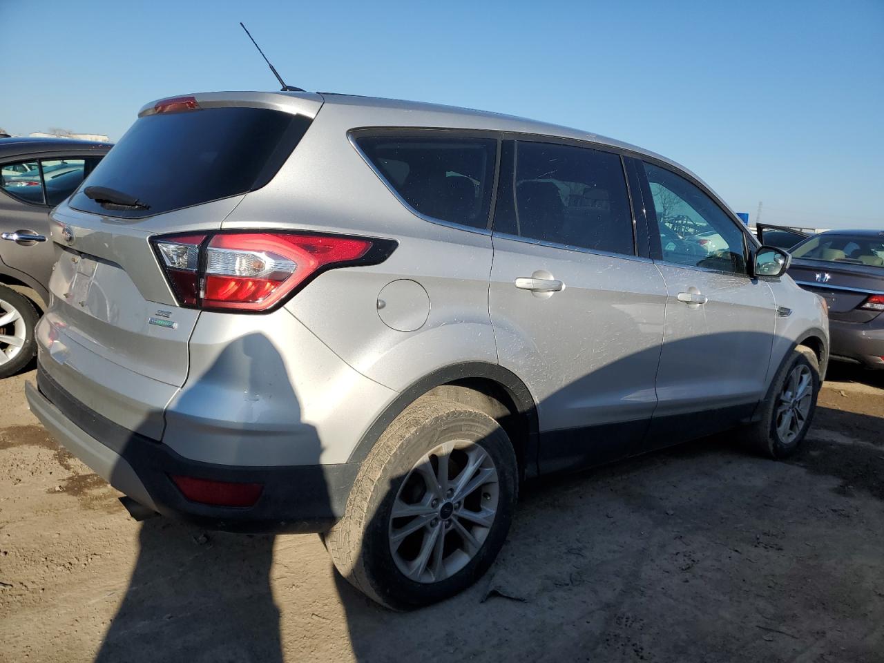 Image 3 of 2017 FORD ESCAPE SE 2017 with VIN 1FMCU0GD2HUD51969