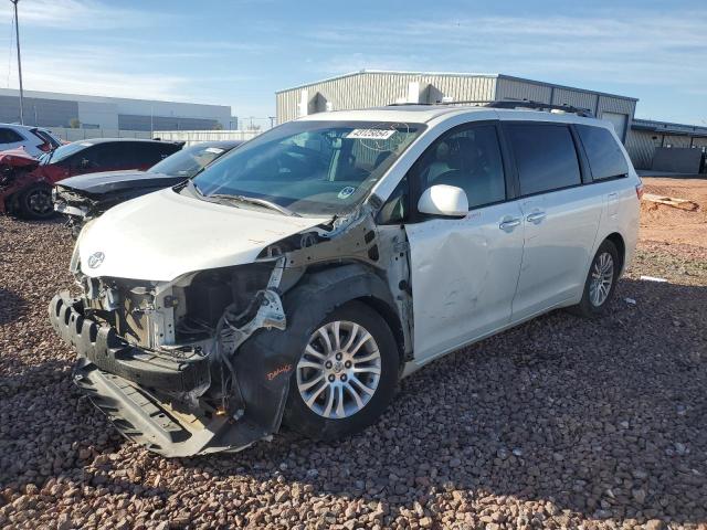 Image 1 of 2015 TOYOTA SIENNA XLE 2015 with VIN 5TDYK3DC4FS669803