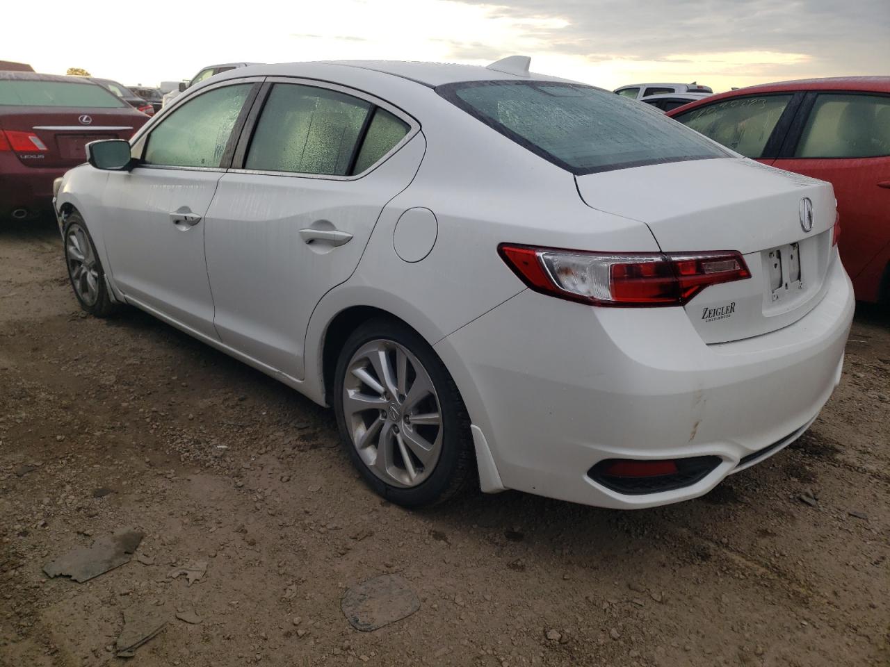 Image 2 of 2016 ACURA ILX BASE WATCH PLUS 2016 with VIN 19UDE2F30GA023056
