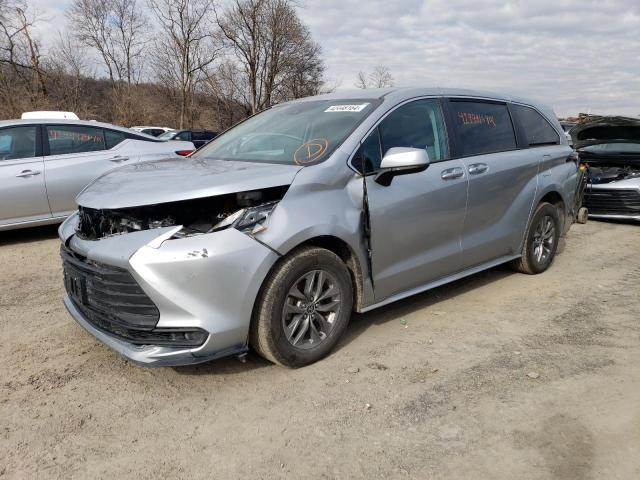 2022 TOYOTA SIENNA LE 2022 image