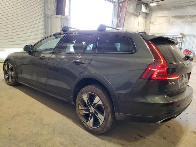 Obraz 2 z 2020 VOLVO V60 CROSS COUNTRY T5 MOMENTUM 2020 z VIN YV4102WK8L1041271