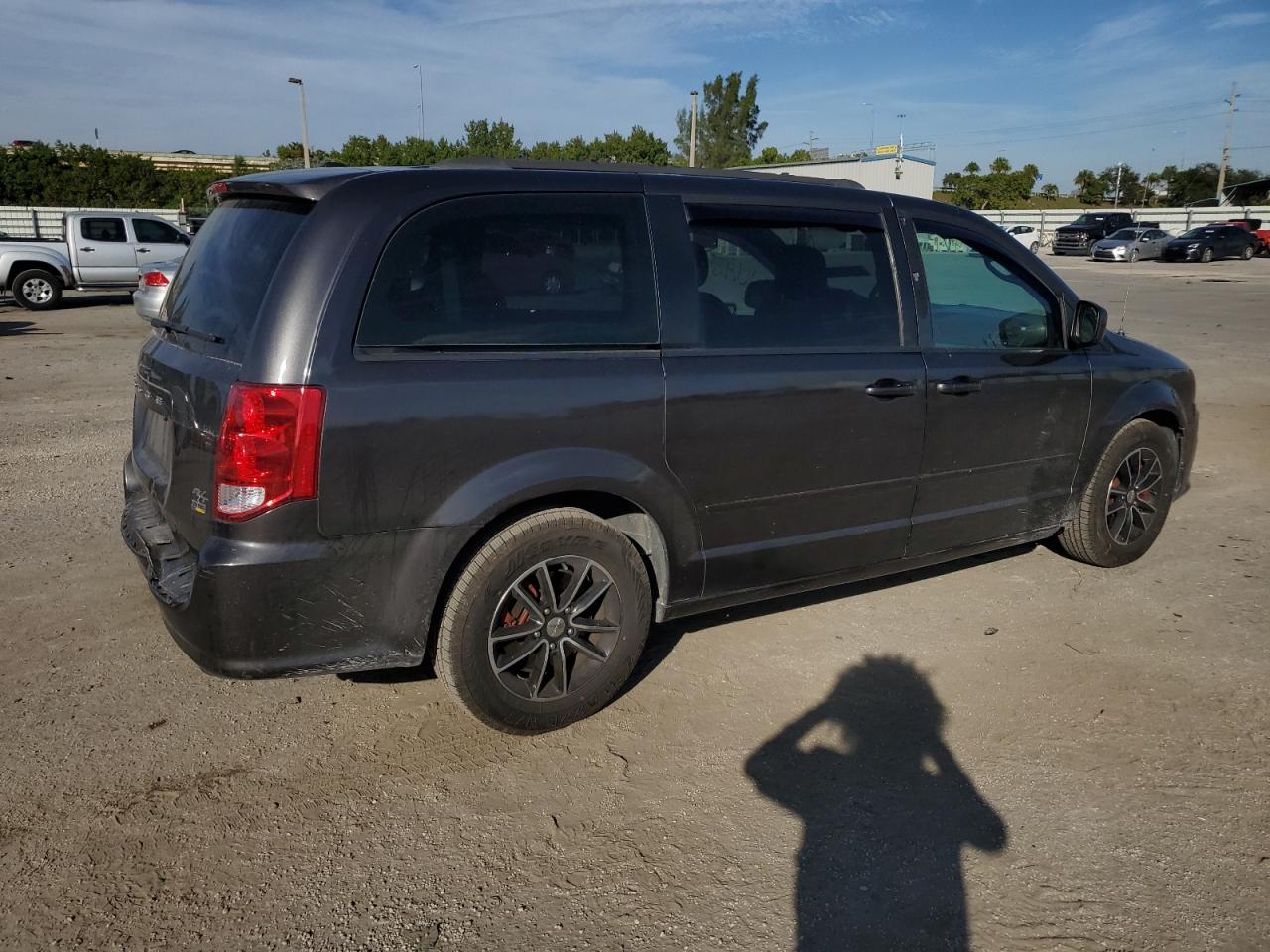 Obraz 3 z 2016 DODGE GRAND CARAVAN R/T 2016 z VIN 2C4RDGEG7GR347271