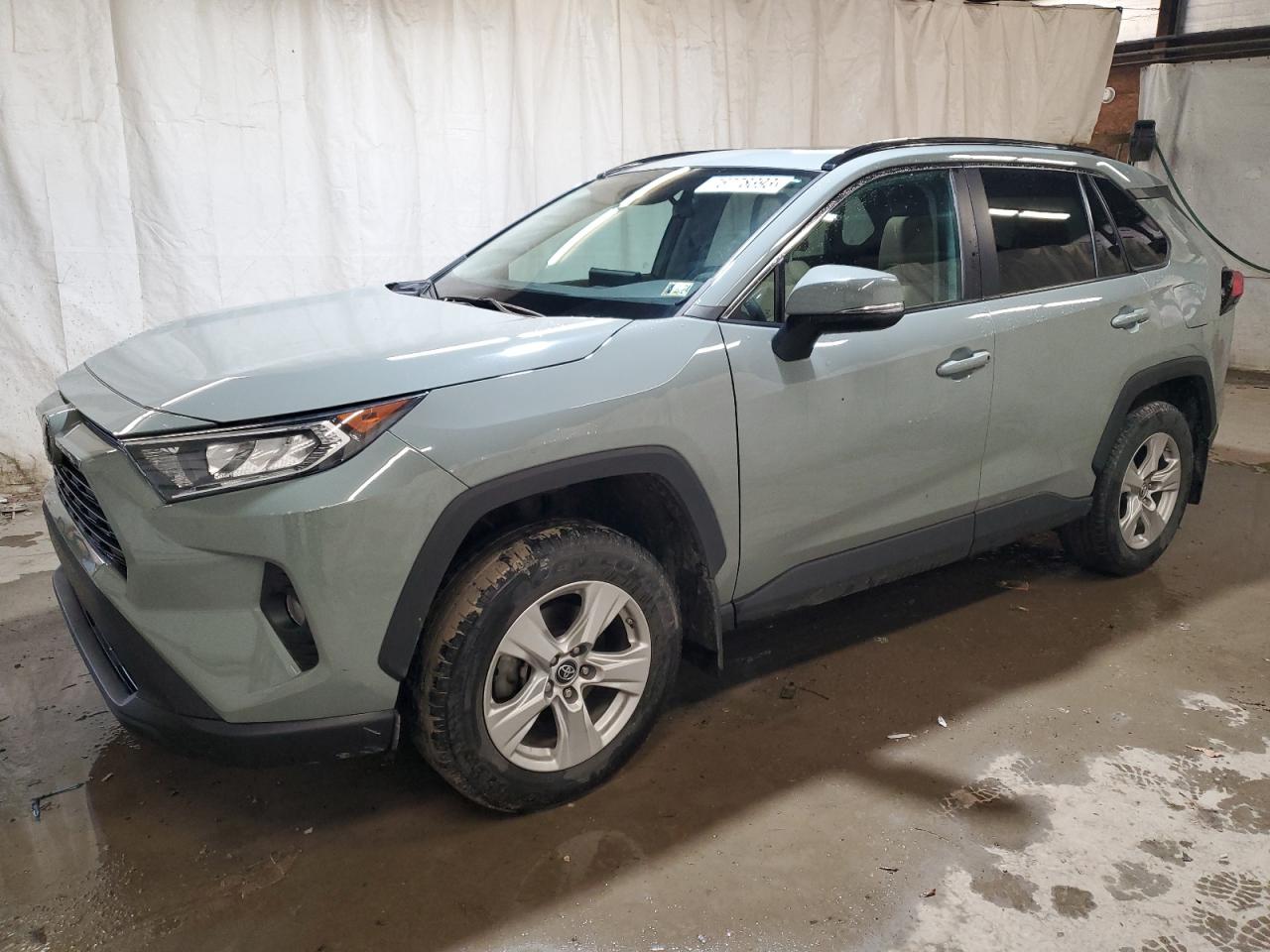 Image 1 of 2019 TOYOTA RAV4 XLE 2019 with VIN 2T3P1RFV7KW014415