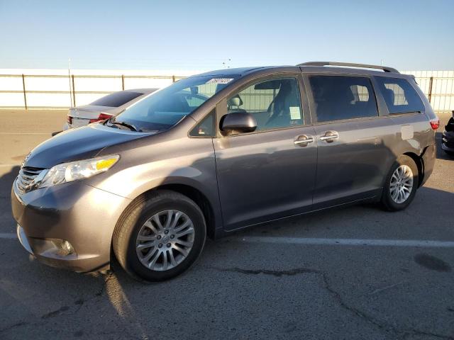 Obraz 2017 TOYOTA SIENNA XLE 2017