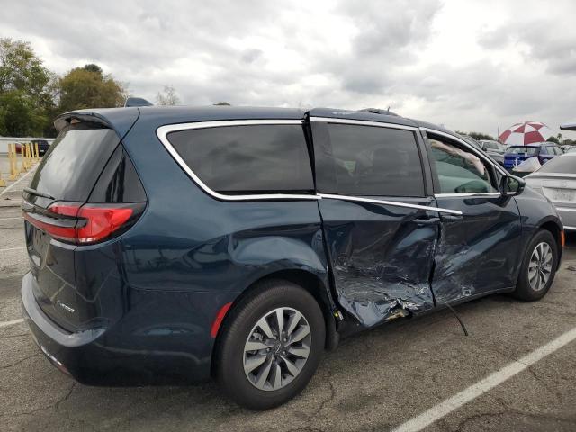 Image 3 of 2022 CHRYSLER PACIFICA HYBRID TOURING L 2022 with VIN 2C4RC1L78NR196778