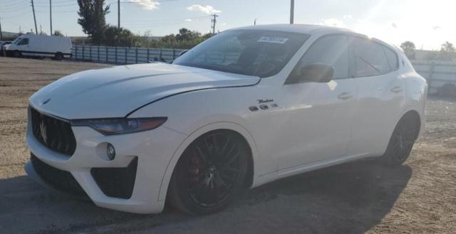 Obraz 1 z 2022 MASERATI LEVANTE MODENA 2022 z VIN ZN661YUMXNX402317