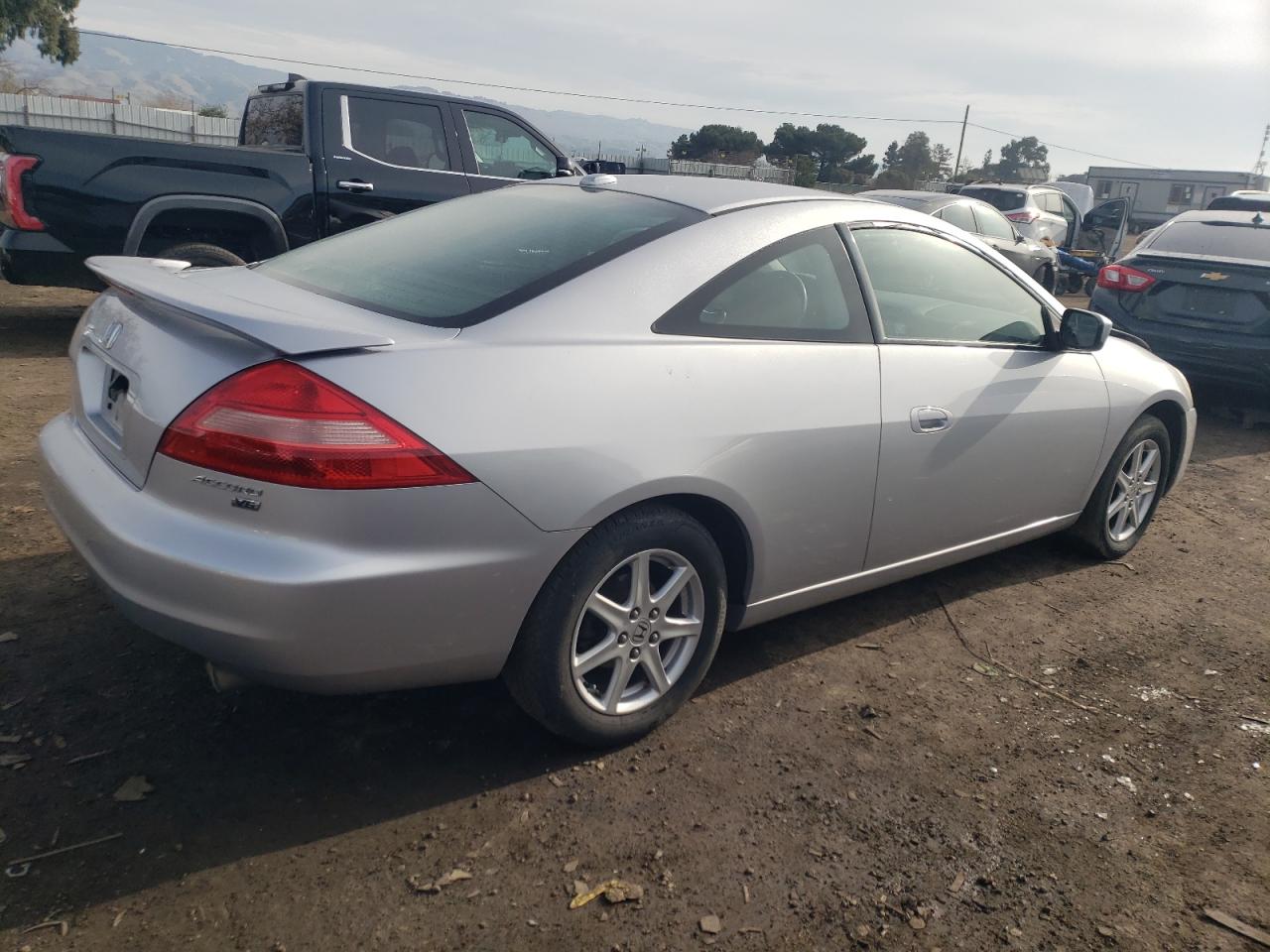 Изображение 3 2004 HONDA ACCORD EX 2004 с VIN 1HGCM82604A019148