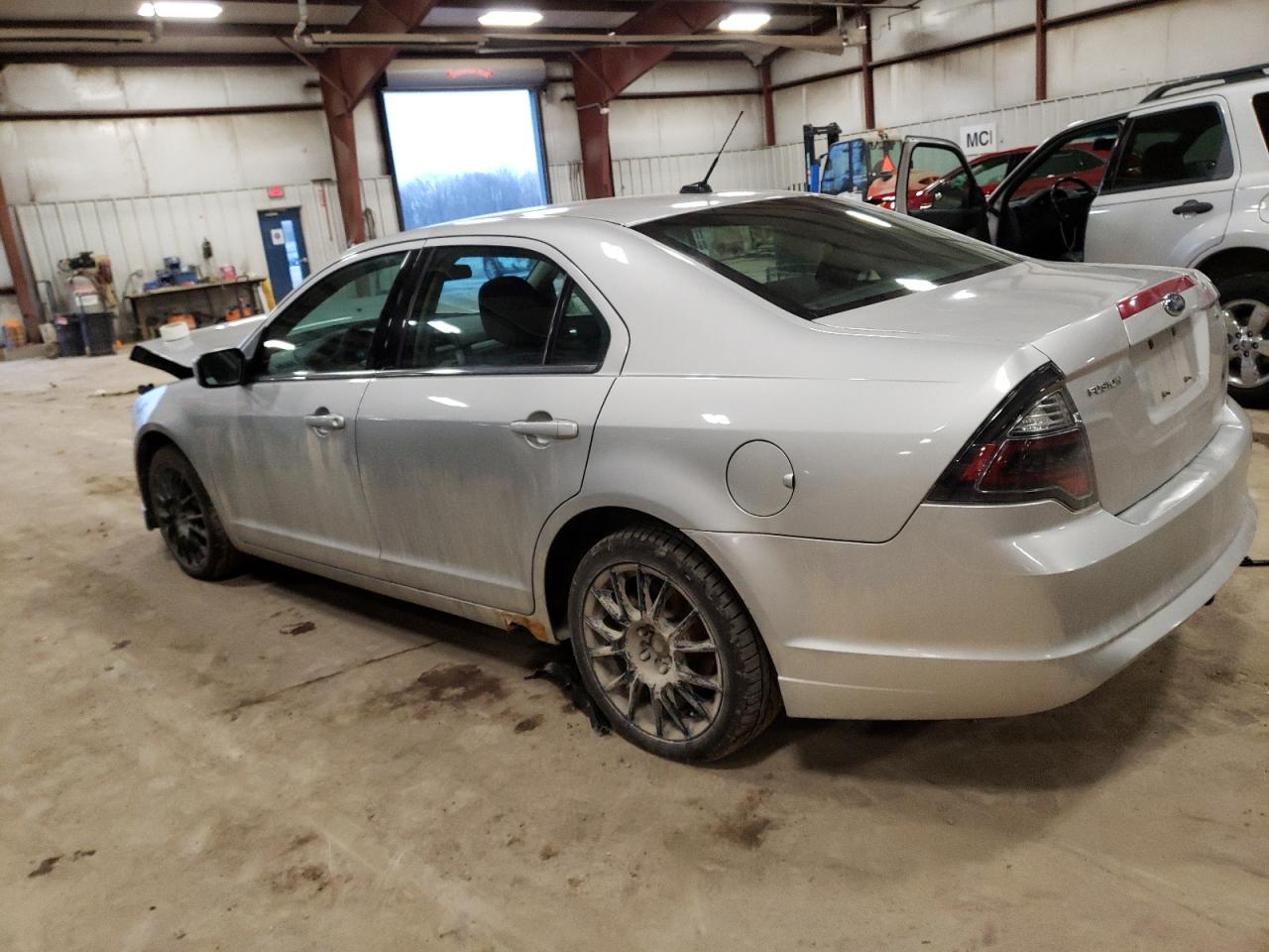 Image 2 of 2010 FORD FUSION SE 2010 with VIN 3FAHP0HA8AR276025