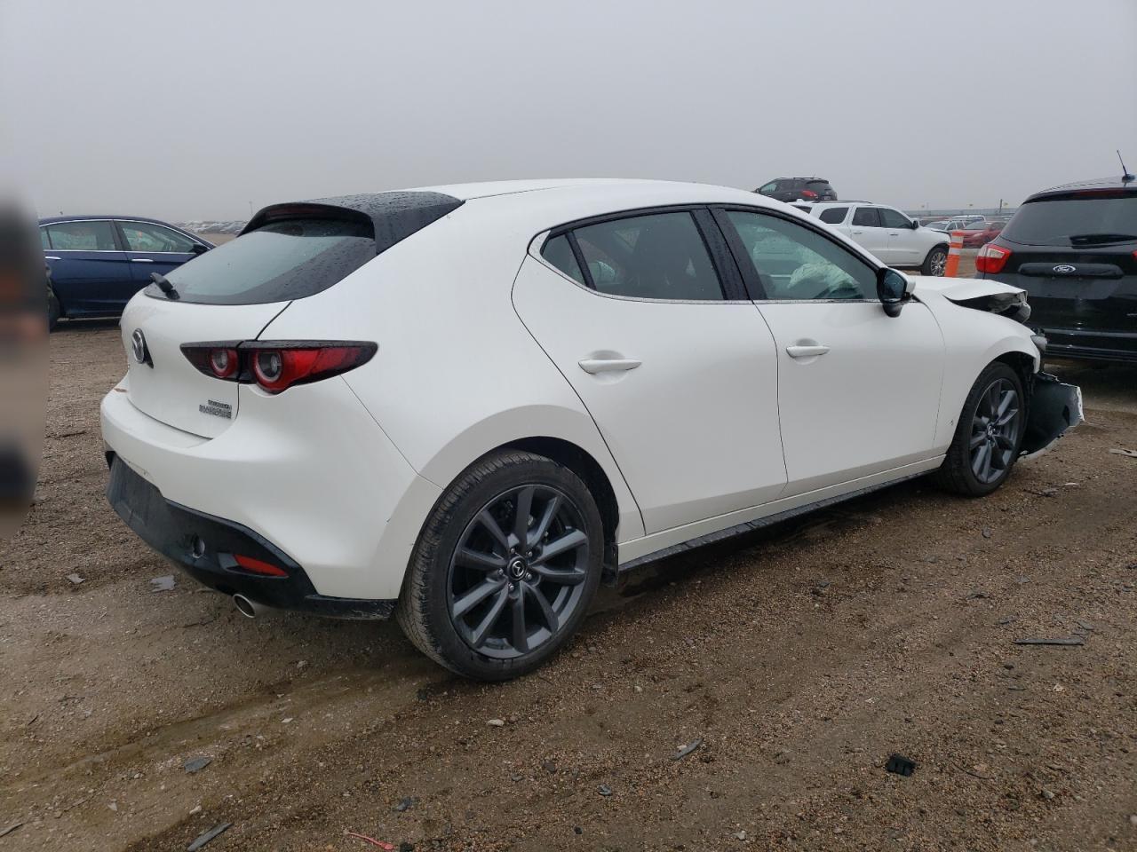 Image 3 of 2023 MAZDA 3 SELECT 2023 with VIN JM1BPAKM6P1603677
