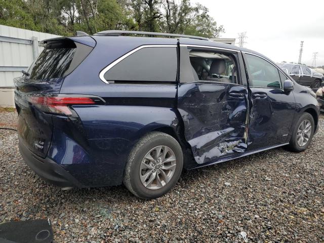 Image 3 of 2021 TOYOTA SIENNA LE 2021 with VIN 5TDKRKEC7MS058624