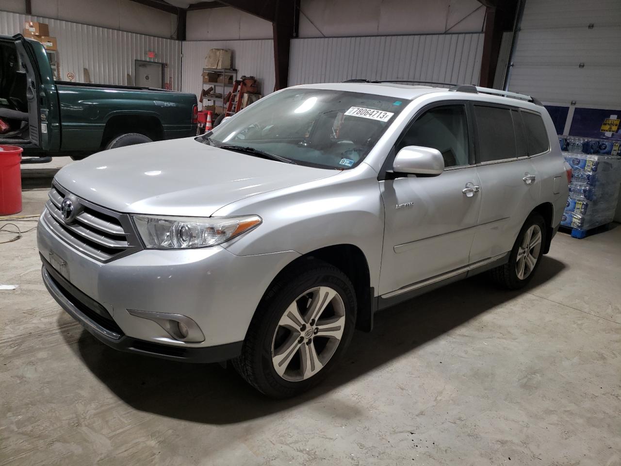 2013 TOYOTA HIGHLANDER LIMITED 2013 image
