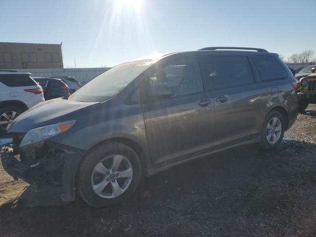 Image 1 of 2018 TOYOTA SIENNA LE 2018 with VIN 5TDKZ3DC3JS908722