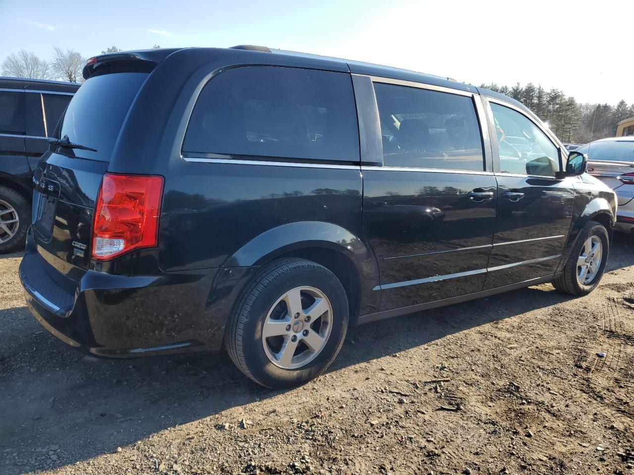 Image 3 of 2011 DODGE GRAND CARAVAN CREW 2011 with VIN 2D4RN5DG7BR679273