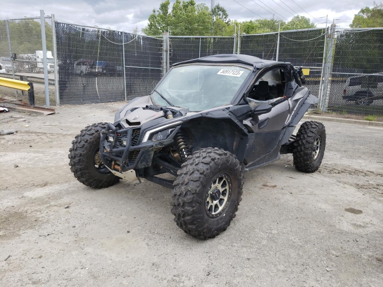 Image 2 of 2019 CAN-AM MAVERICK X3 X RS TURBO R 2019 with VIN 3JBVXAW48KK001414