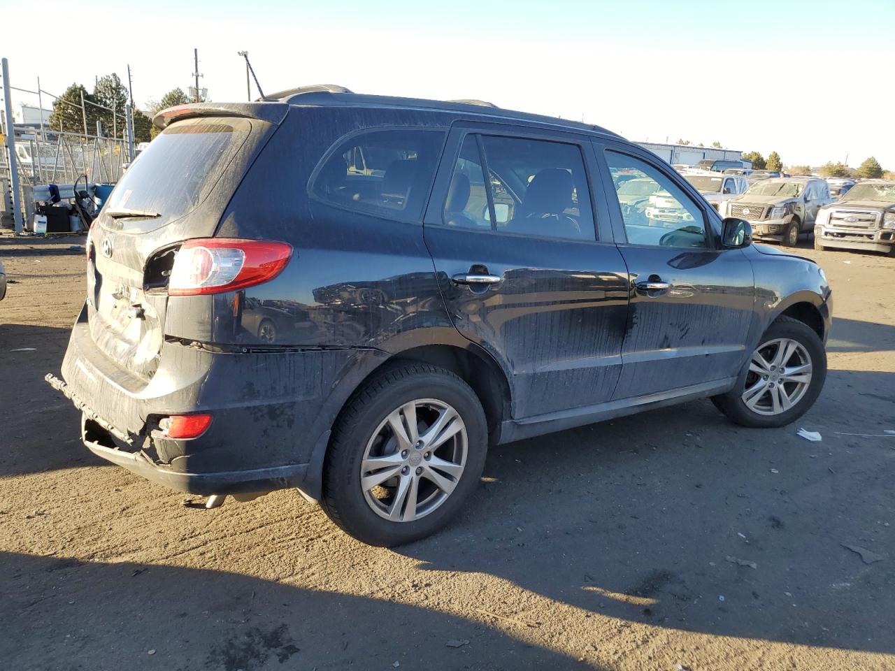 Image 3 of 2012 HYUNDAI SANTA FE LIMITED 2012 with VIN 5XYZKDAG1CG157247
