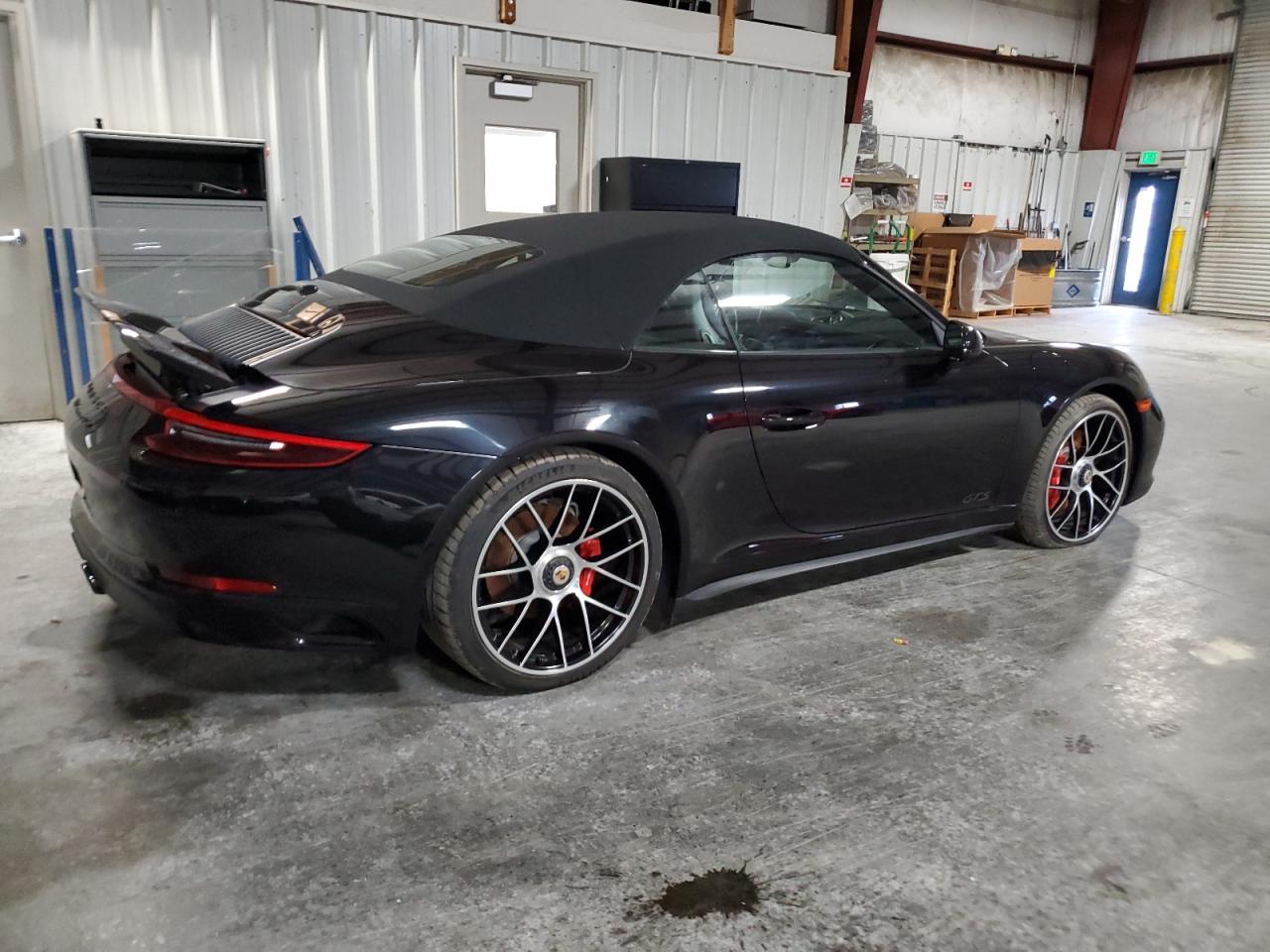 Image 3 of 2018 PORSCHE 911 CARRERA S 2018 with VIN WP0CB2A97JS147065