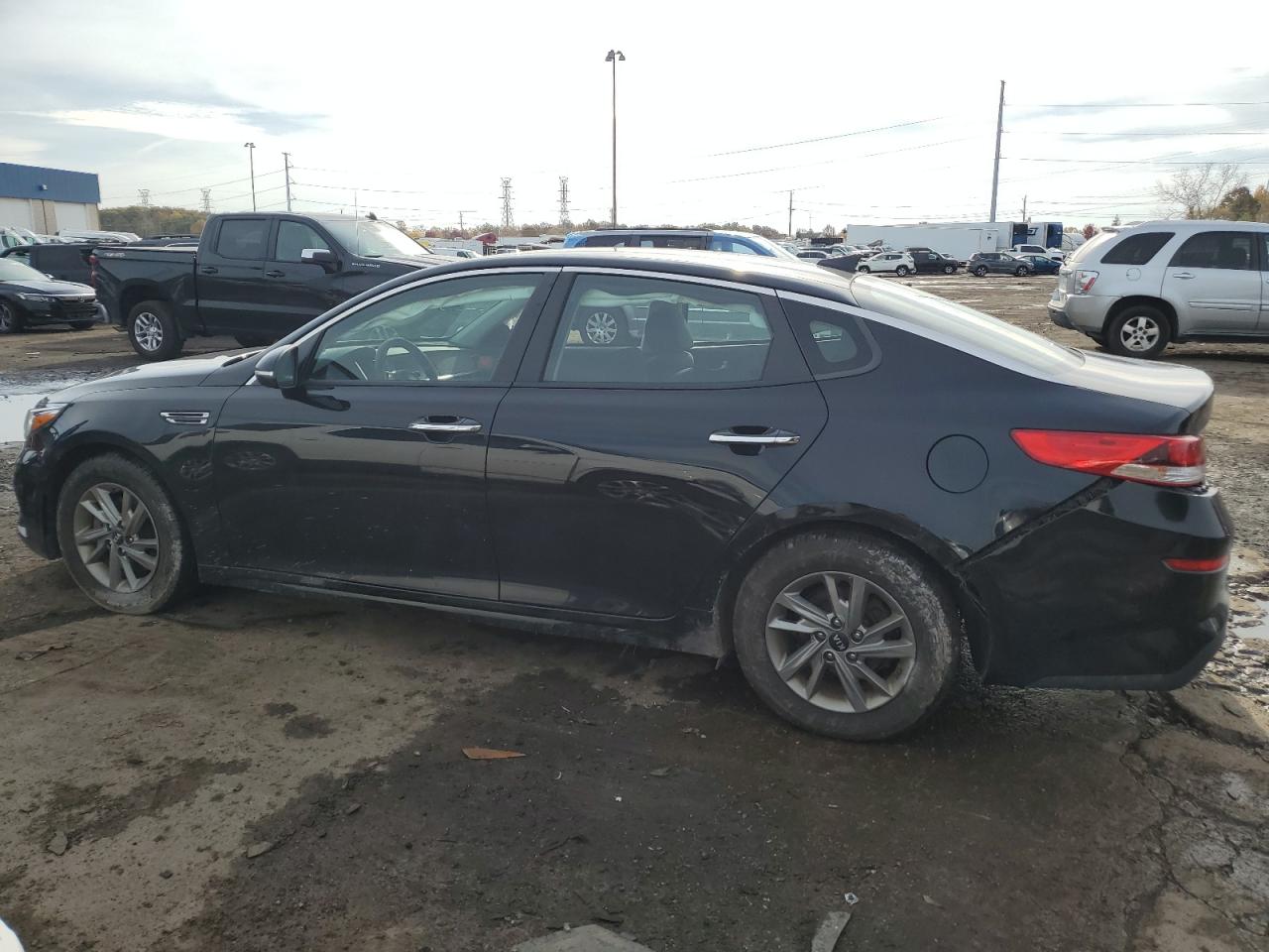 Изображение 2 2019 KIA OPTIMA LX 2019 с VIN 5XXGT4L31KG281472