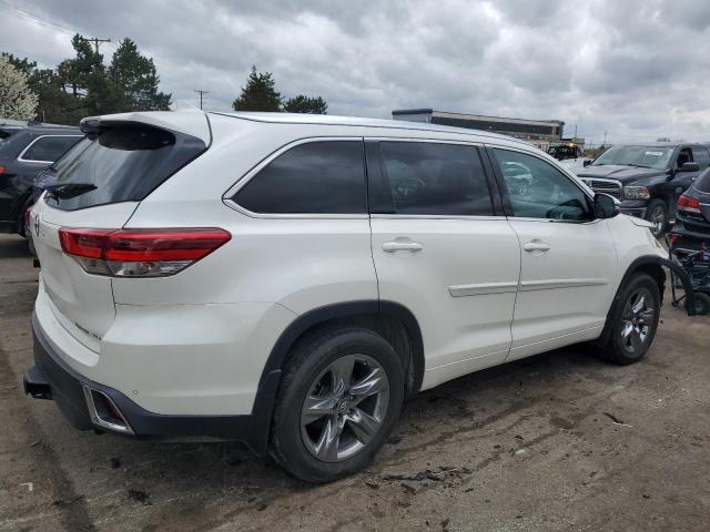 Image 3 of 2018 TOYOTA HIGHLANDER LIMITED 2018 with VIN 5TDDZRFH6JS877597