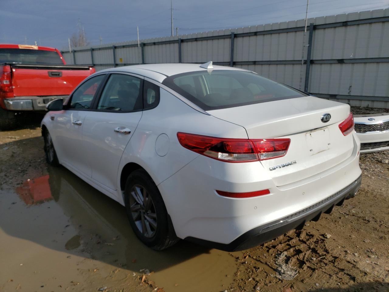Image 2 of 2019 KIA OPTIMA LX 2019 with VIN 5XXGT4L3XKG375169