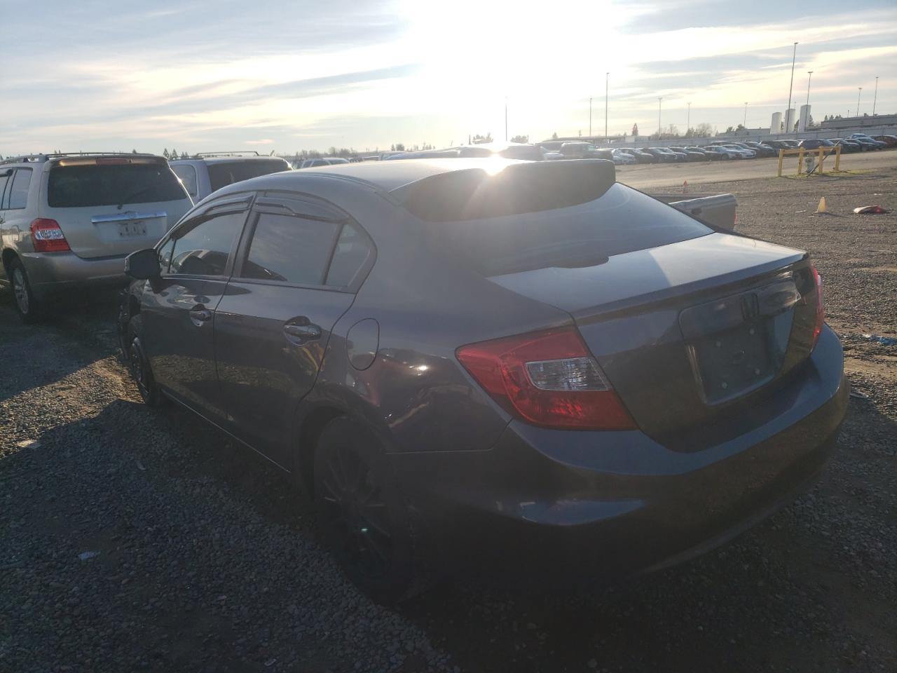 Изображение 2 2012 HONDA CIVIC LX 2012 с VIN 19XFB2F57CE389329
