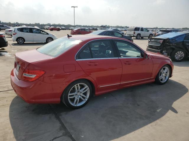 Obraz 3 z 2013 MERCEDES-BENZ C 250 2013 z VIN WDDGF4HB6DR264549