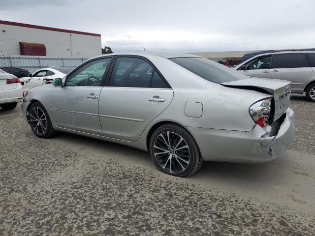 Image 2 of 2002 TOYOTA CAMRY LE 2002 with VIN JTDBE32K120016401