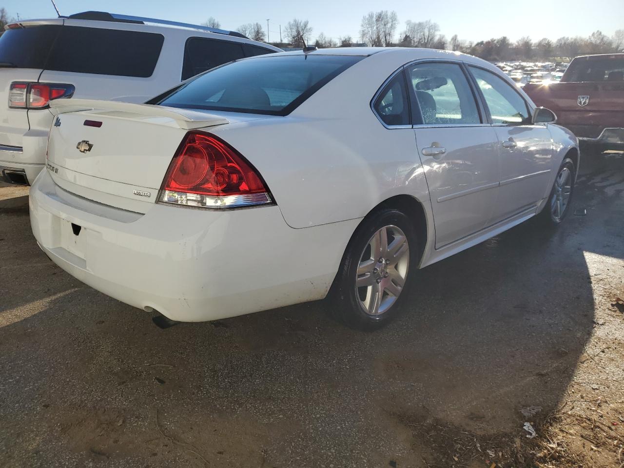 Image 3 of 2014 CHEVROLET IMPALA LIMITED LT 2014 with VIN 2G1WB5E38E1124669