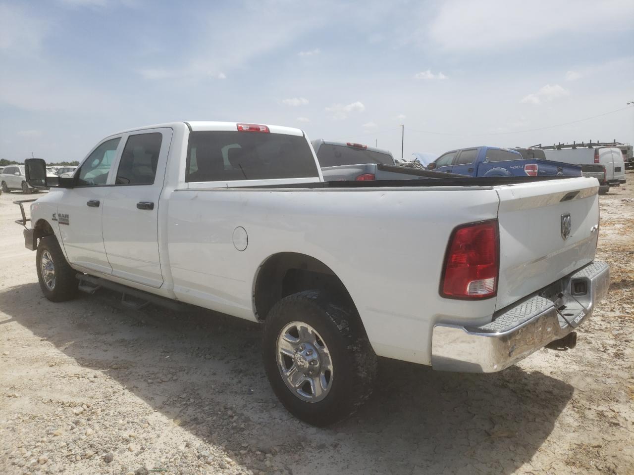 Image 2 of 2017 RAM 3500 ST 2017 with VIN 3C63R3GL8HG785533