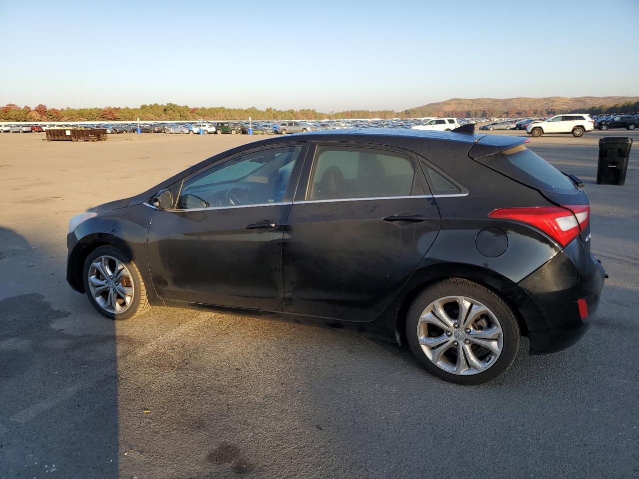 Image 2 of 2014 HYUNDAI ELANTRA GT  2014 with VIN KMHD35LH7EU177468