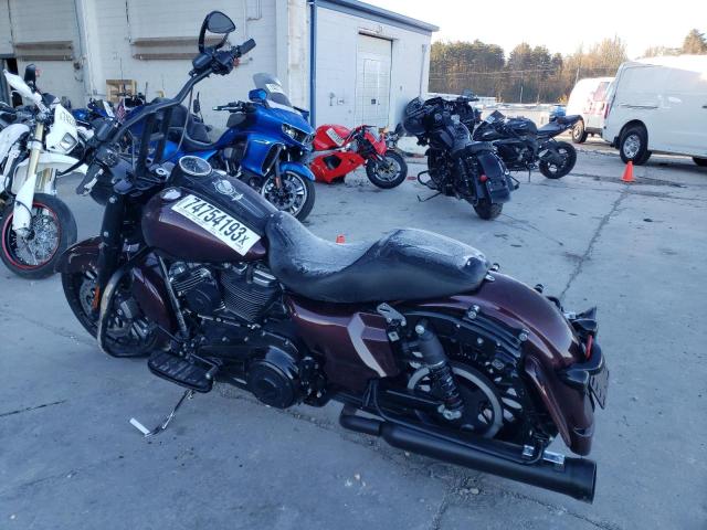 Image 3 of 2019 HARLEY-DAVIDSON FLHRXS  2019 with VIN 1HD1KVP3XKB612420