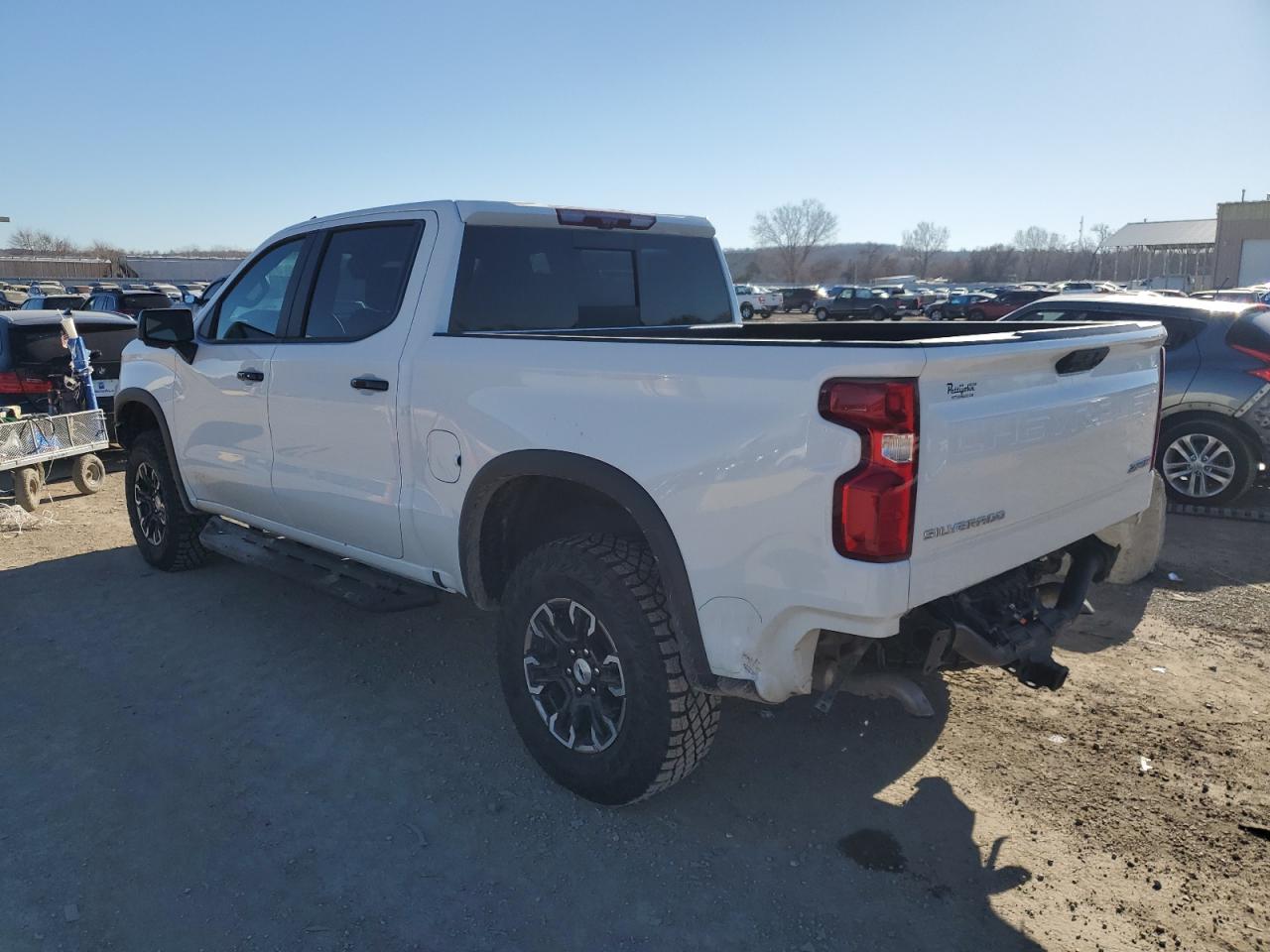 Obraz 2 z 2023 CHEVROLET SILVERADO K1500 ZR2 2023 z VIN 3GCUDHEL3PG100235