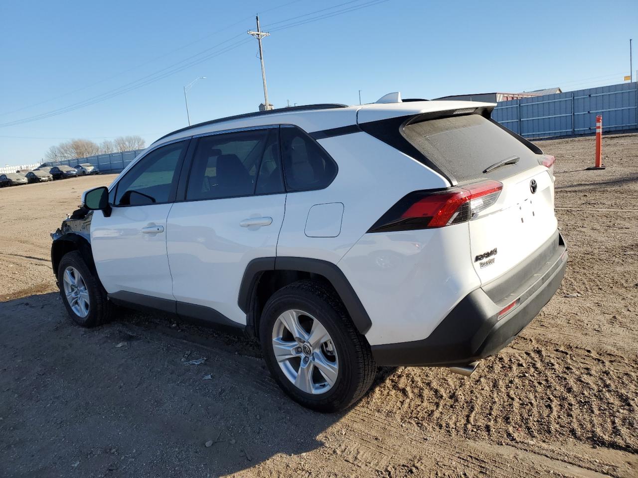 Image 2 of 2021 TOYOTA RAV4 XLE 2021 with VIN 2T3P1RFV6MC178842