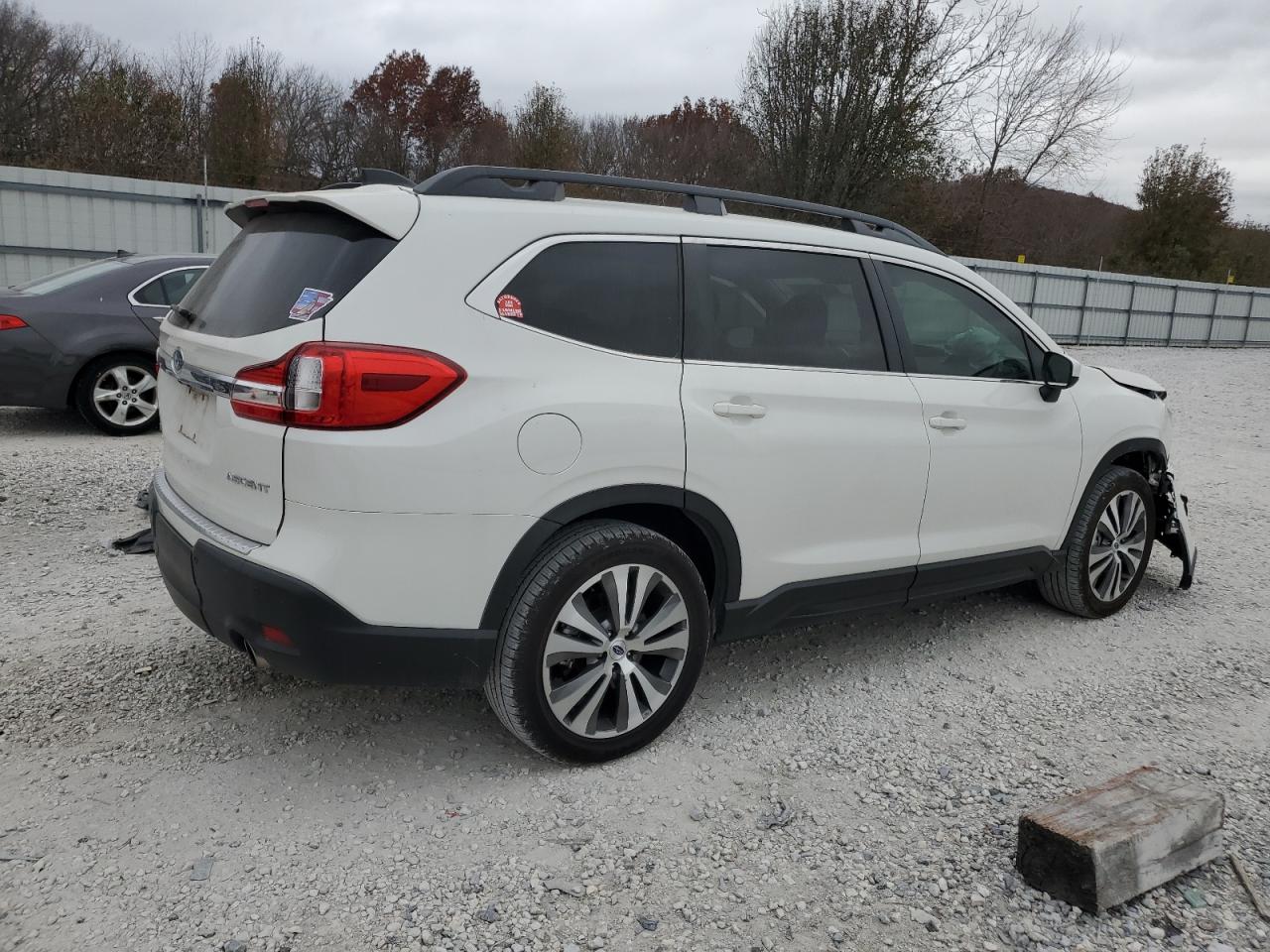 Изображение 3 2020 SUBARU ASCENT PREMIUM 2020 с VIN 4S4WMAED4L3405695