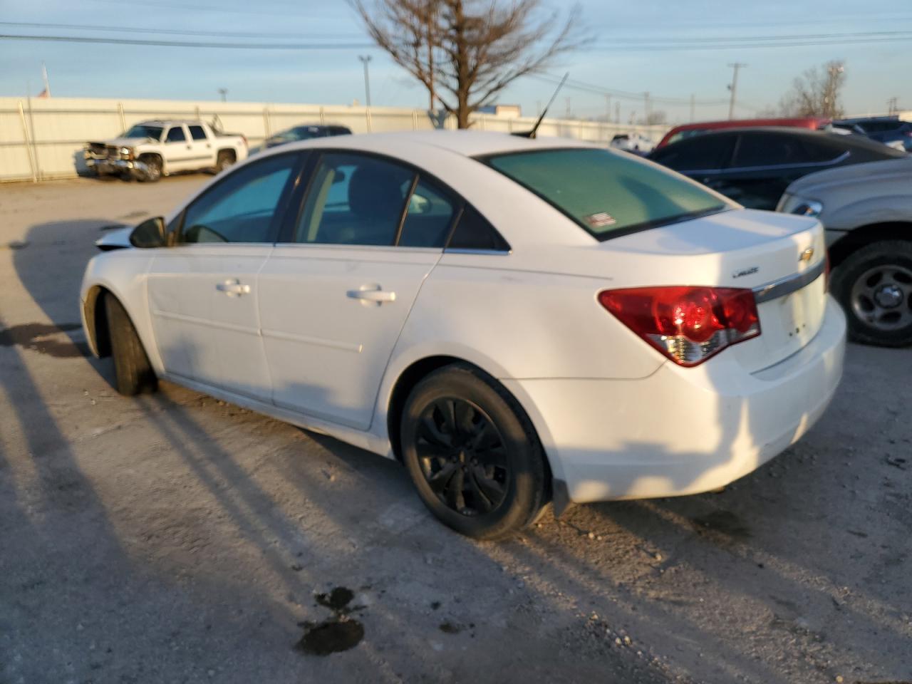 Obraz 2 z 2012 CHEVROLET CRUZE LS 2012 z VIN 1G1PC5SH7C7188364