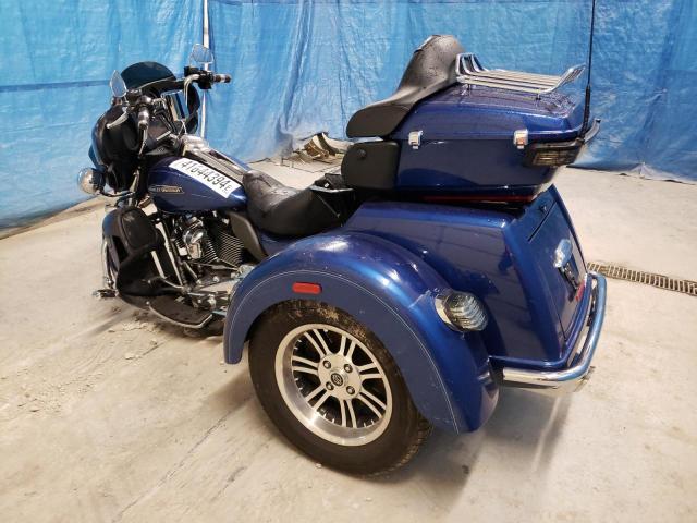 Image 3 of 2017 HARLEY-DAVIDSON FLHTCUTG TRI GLIDE ULTRA 2017 with VIN 1HD1MAD12HB857906