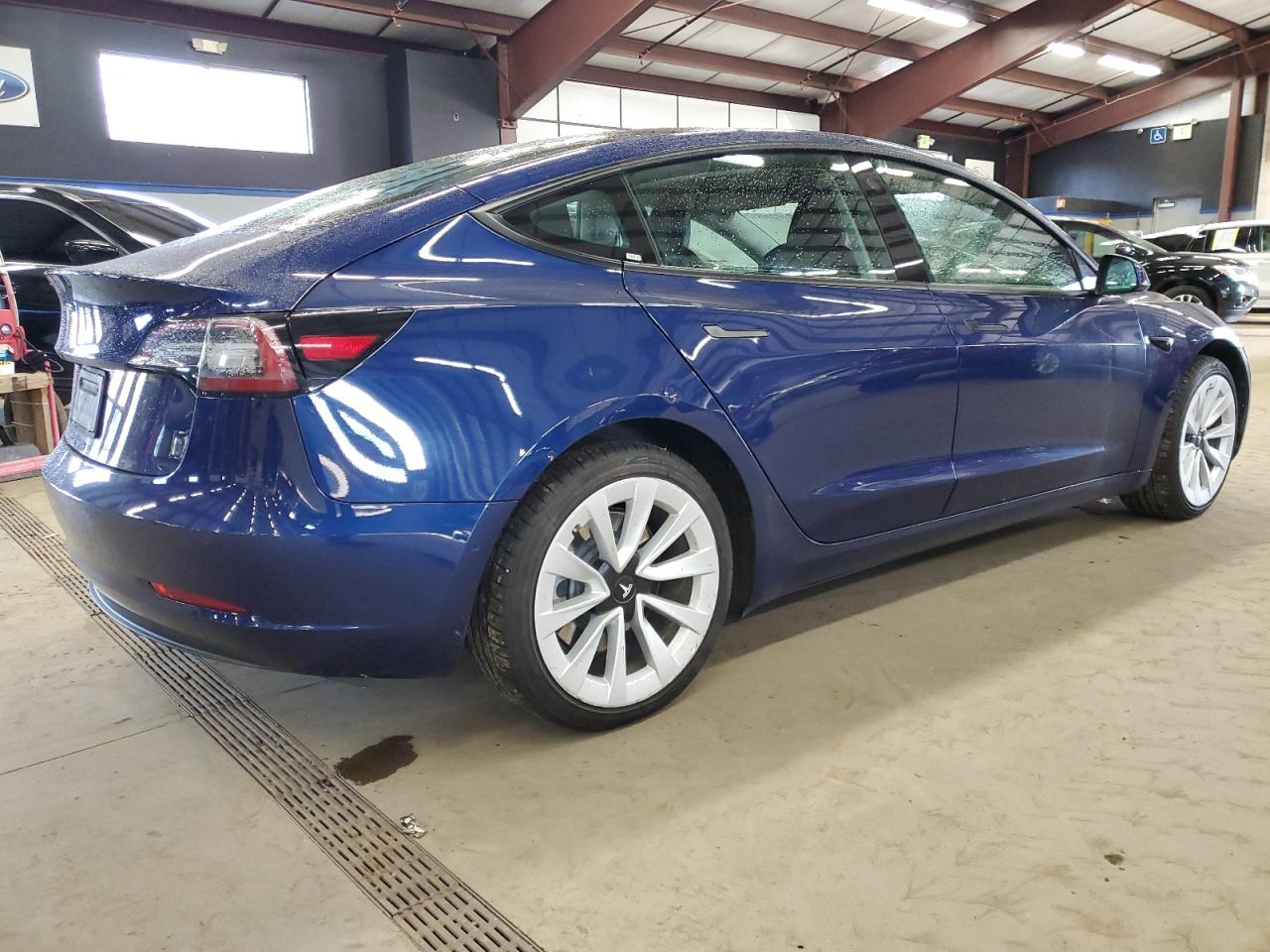 Изображение 3 2022 TESLA MODEL 3  2022 с VIN 5YJ3E1EA6NF187839