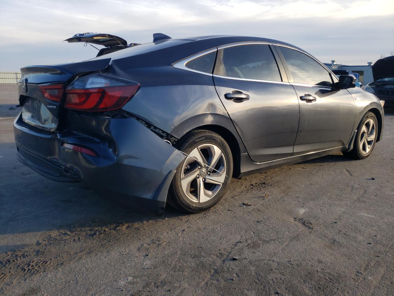 Image 3 of 2020 HONDA INSIGHT EX 2020 with VIN 19XZE4F56LE011647