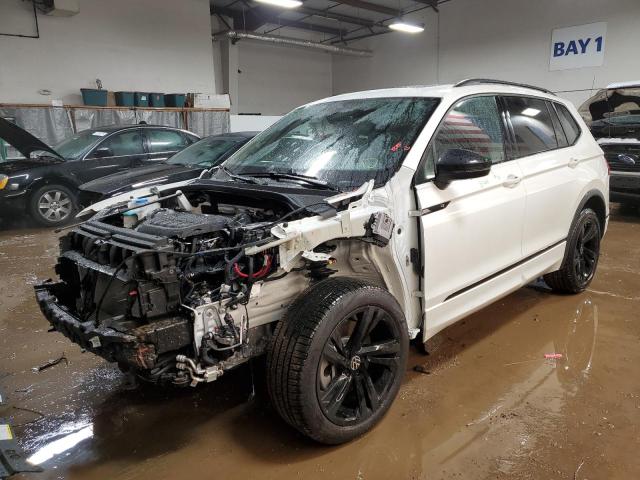 Image 1 of 2024 VOLKSWAGEN TIGUAN SE R-LINE BLACK 2024 with VIN 3VV8B7AXXRM025422
