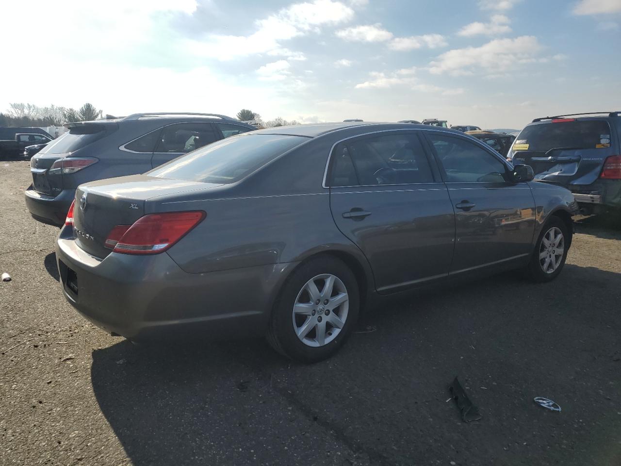 Obraz 3 z 2006 TOYOTA AVALON XL 2006 z VIN 4T1BK36B36U129554
