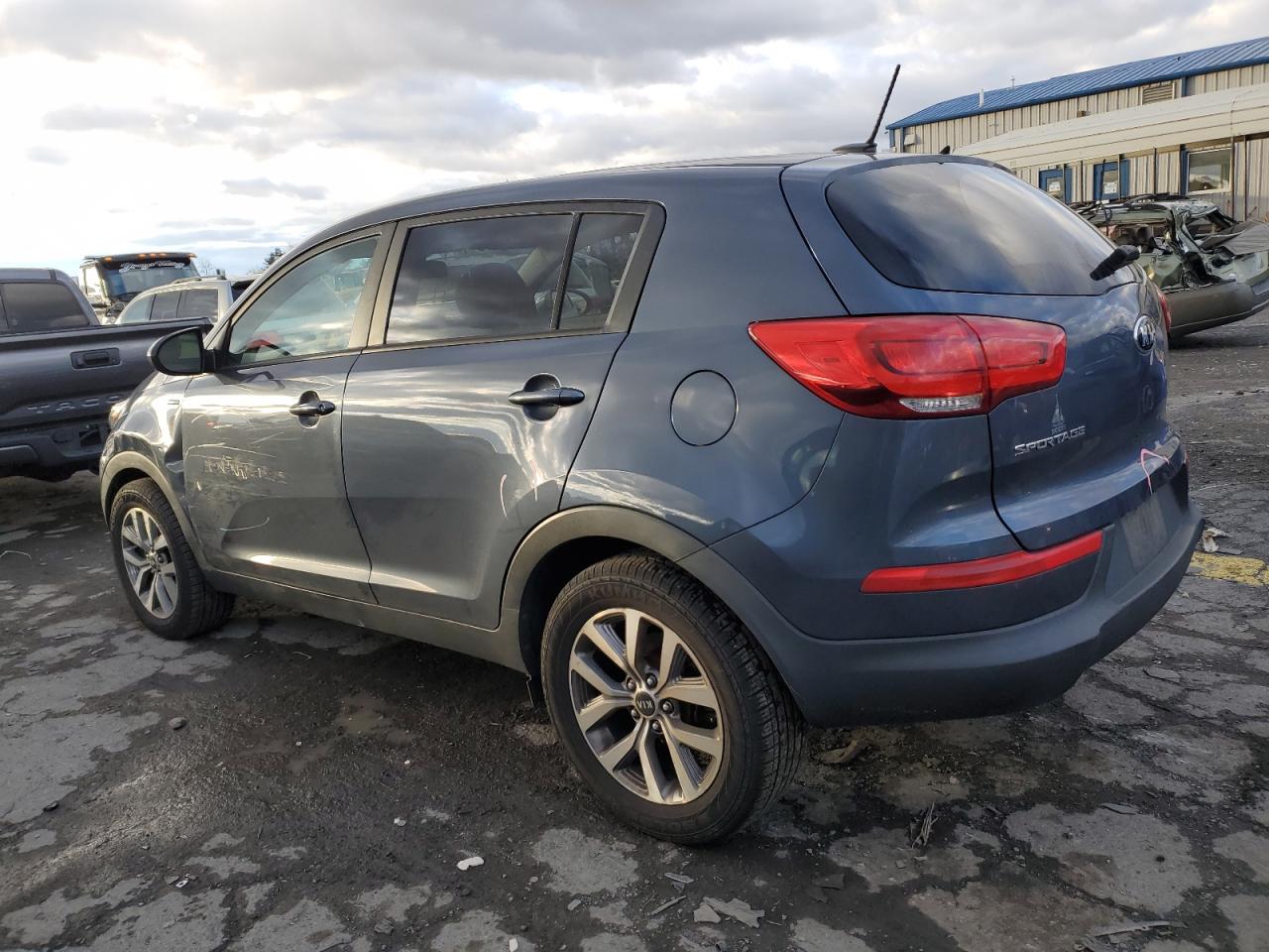 Image 2 of 2015 KIA SPORTAGE LX 2015 with VIN KNDPBCACXF7706041
