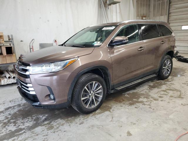 Изображение 1 2019 TOYOTA HIGHLANDER SE 2019 с VIN 5TDJZRFHXKS989565
