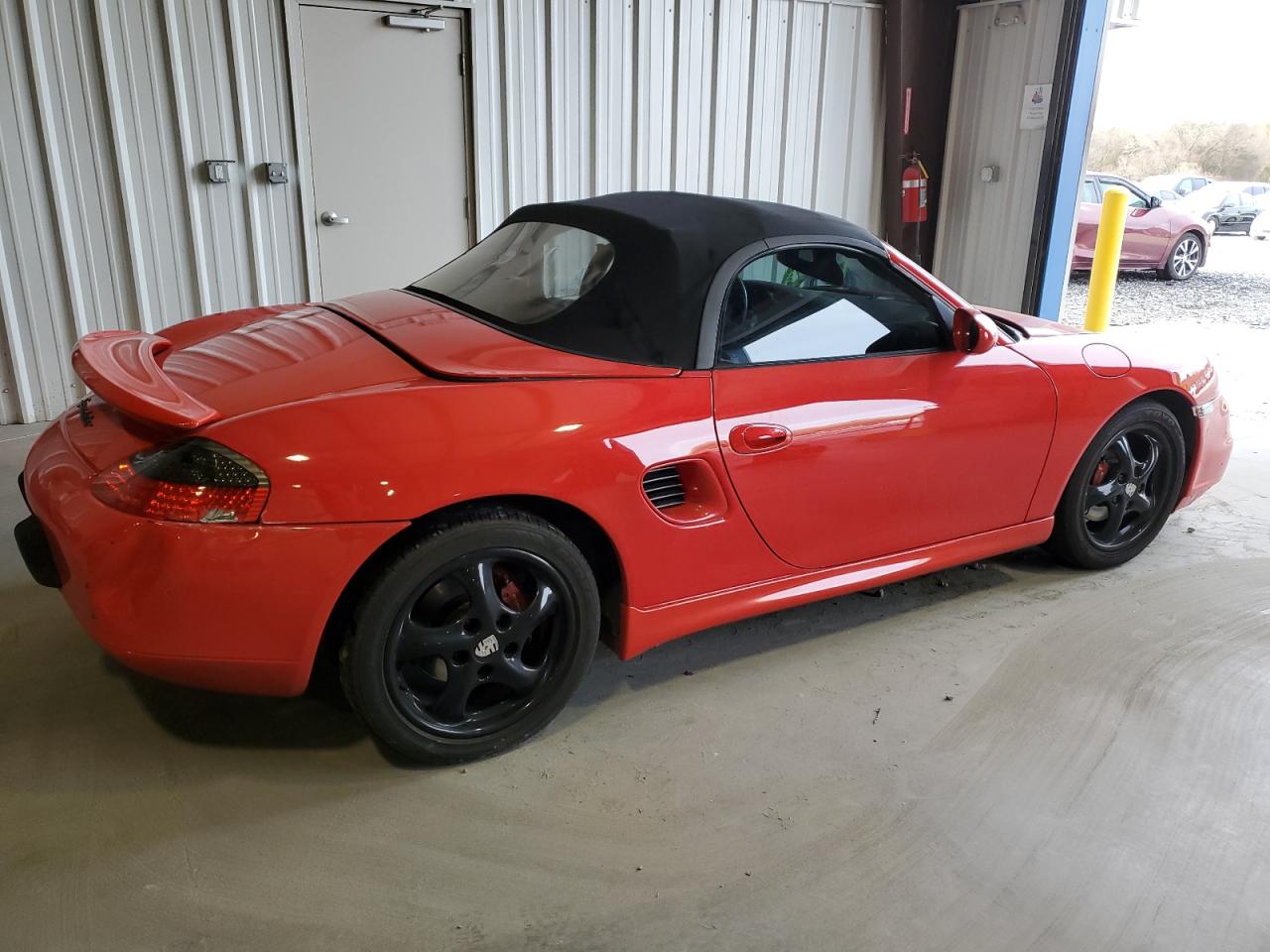 Image 3 of 1998 PORSCHE BOXSTER  1998 with VIN WP0CA2985WU622349