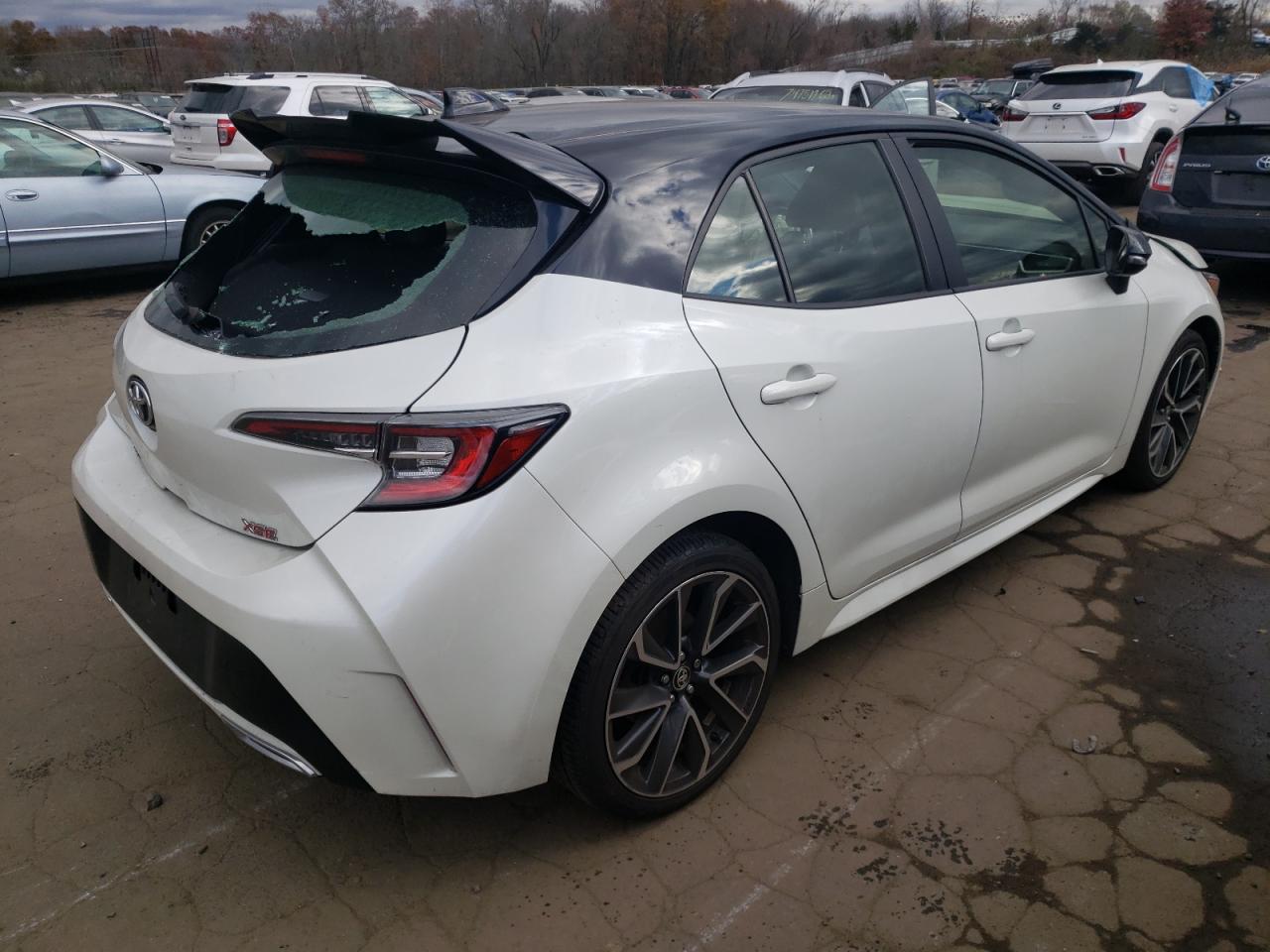 Изображение 3 2020 TOYOTA COROLLA XSE 2020 с VIN JTNA4RBE8L3096562