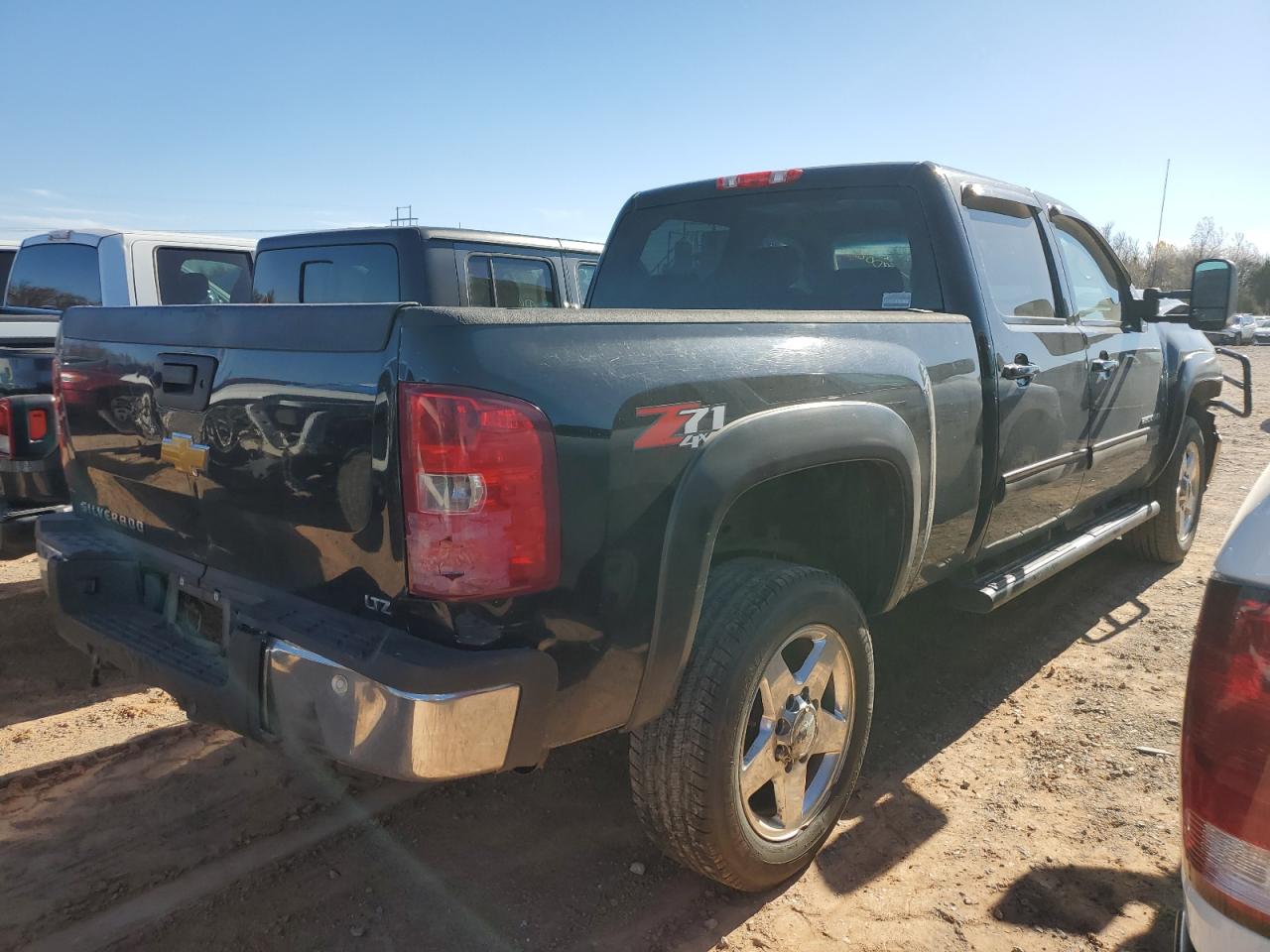 Obraz 3 z 2014 CHEVROLET SILVERADO K2500 HEAVY DUTY LTZ 2014 z VIN 1GC1KYE8XEF122008