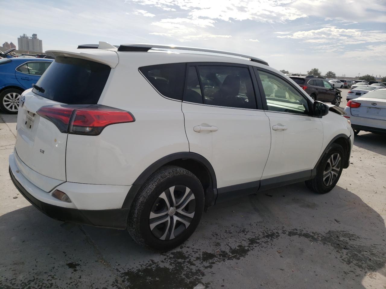 Image 3 of 2017 TOYOTA RAV4 LE 2017 with VIN JTMZFREV8HJ108838
