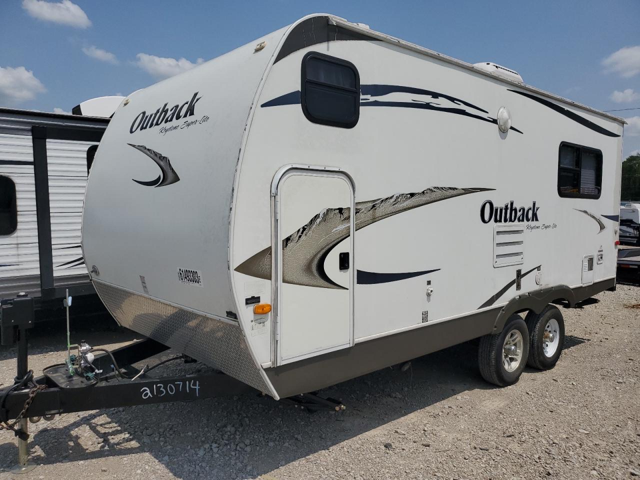 Image 2 of 2010 KEYSTONE OUTBACK 2010 with VIN 4YDT21029AB453244