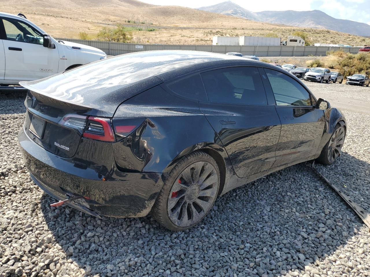 Изображение 3 2022 TESLA MODEL 3  2022 с VIN 5YJ3E1EC2NF124691
